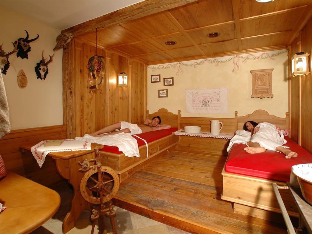 Hotel Garni Romantika Serfaus Exterior photo